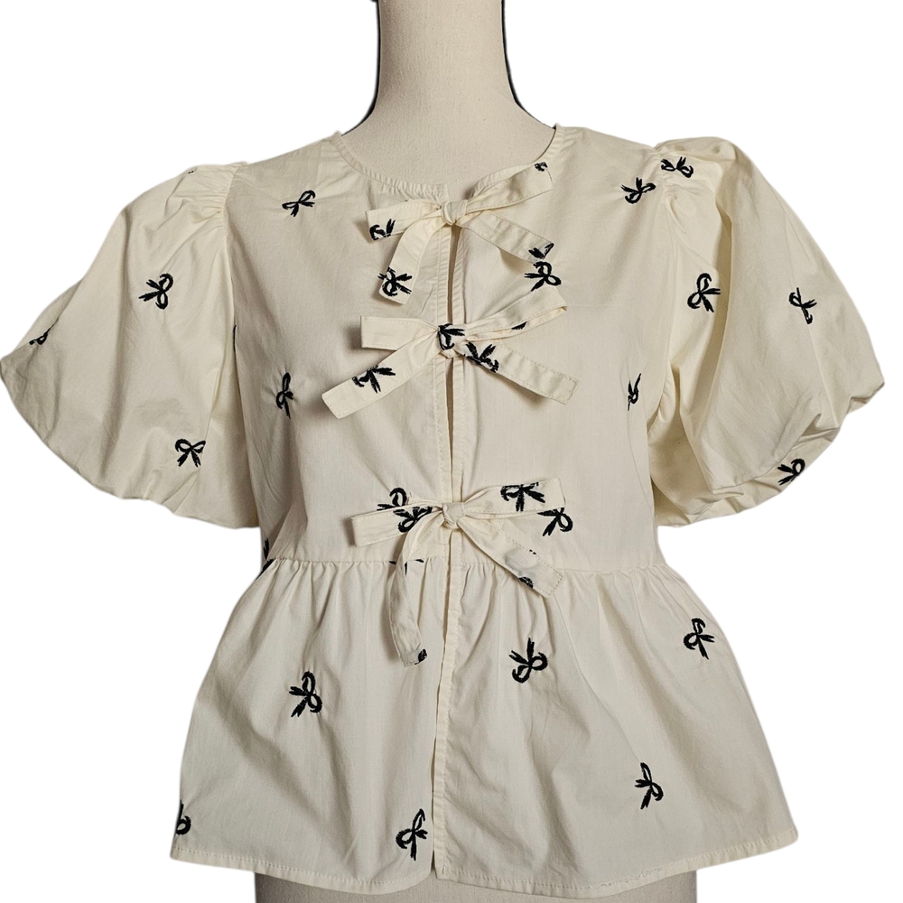 New'm Blouse M NWT